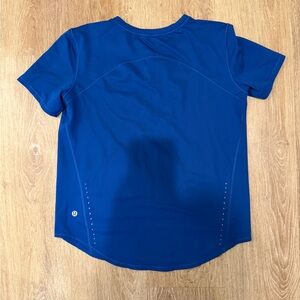 lululemon athletica women’s Royal Blue Short Sleeve Athletic Tee